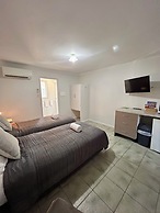 Agnes palms motel