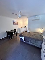 Agnes palms motel