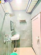 Hotel R K Villa 700 mtr Vishwanth Temple