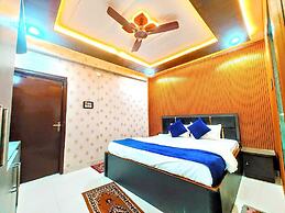 Hotel R K Villa 700 mtr Vishwanth Temple