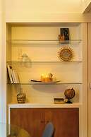 Touching Acropolis Elegant Apartment