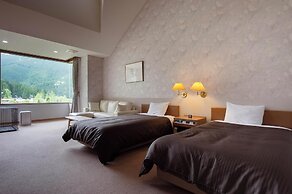 Matsusaka Wanwan Paradise Mori No Hotel