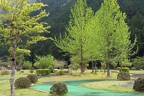 Matsusaka Wanwan Paradise Mori No Hotel