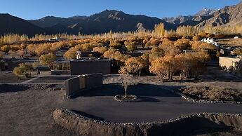 The Postcard in The Himalayan Willows