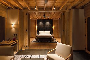 The Postcard in The Himalayan Willows