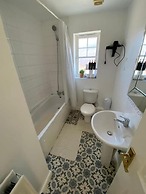 3bed Maidstone Stay - Wifi, Parking, London Access