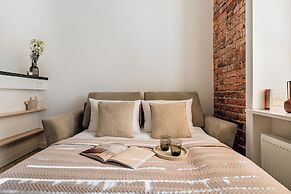 Mezzanine Studio - LoftAffair