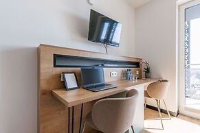 Zeus Apartments