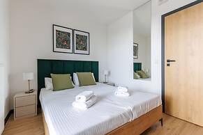 Zeus Apartments