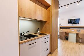 Zeus Apartments