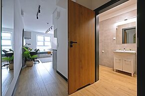 Zeus Apartments
