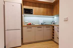 Zeus Apartments
