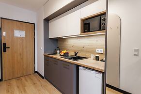 Zeus Apartments