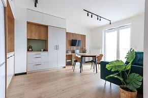 Zeus Apartments