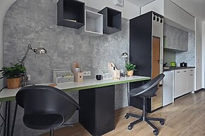 Zeus Apartments