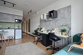 Zeus Apartments
