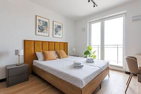 Zeus Apartments