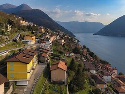 Nesso Mosaic