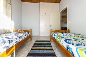 Dimos-mani Wonderful View