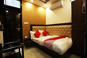 Hotel Mona Regency