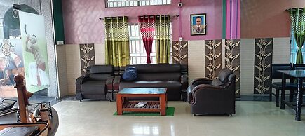 Hotel Sunjukti by Roh