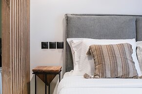 Avia Deluxe Studio- Athens Modern Escape