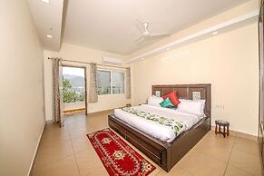 Luxury 3 Bedroom's Apartment