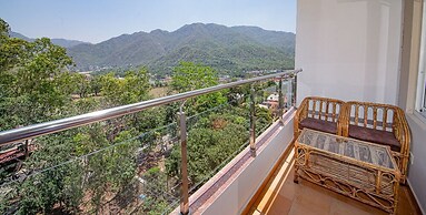 Luxury 3 Bedroom's Apartment