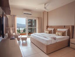 Luxury 4 Bedroom's Apartment