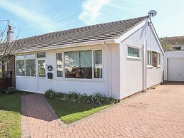 8 Chestnut Drive
