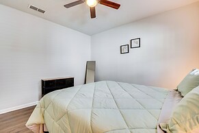 3 Mi to Downtown Atlanta: Bright & Modern Home!