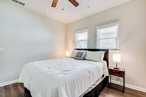3 Mi to Downtown Atlanta: Bright & Modern Home!