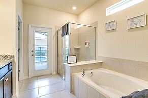 Outdoor Entertaining Space: Home in Davenport