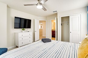 Outdoor Entertaining Space: Home in Davenport