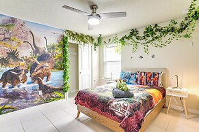 Outdoor Entertaining Space: Home in Davenport