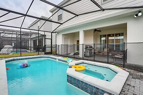 Outdoor Entertaining Space: Home in Davenport