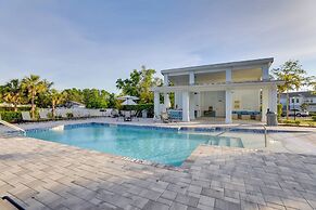 Lanai & Pool Access: Central Sarasota Townhome!