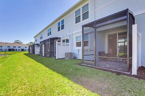 Lanai & Pool Access: Central Sarasota Townhome!