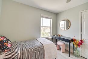 2 Blocks to Beach: Gulf Shores Getaway w/ Dock!