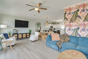 2 Blocks to Beach: Gulf Shores Getaway w/ Dock!