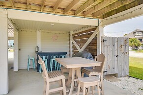 2 Blocks to Beach: Gulf Shores Getaway w/ Dock!