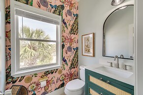 2 Blocks to Beach: Gulf Shores Getaway w/ Dock!