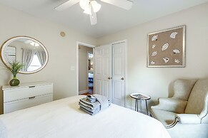 Walk to Beach & Boat Ramp: Home w/ Outdoor Area