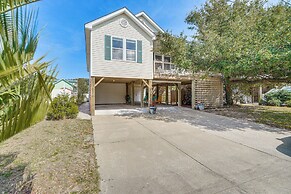 Walk to Beach & Boat Ramp: Home w/ Outdoor Area