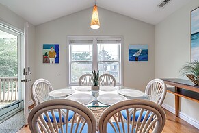 Walk to Beach & Boat Ramp: Home w/ Outdoor Area