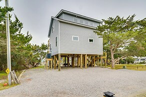 Scenic Escape w/ Dock: 1 Mi to Ocracoke Lighthouse
