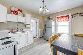 1/2 Mi to Pier: Wfh-friendly Apt in Maine!