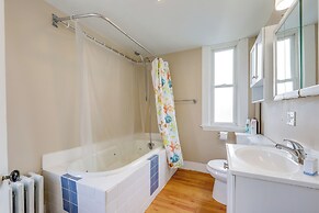 1/2 Mi to Pier: Wfh-friendly Apt in Maine!