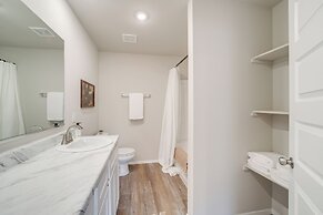 Family-friendly, Pets Welcome: Broken Arrow Gem!