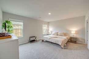 Family-friendly, Pets Welcome: Broken Arrow Gem!